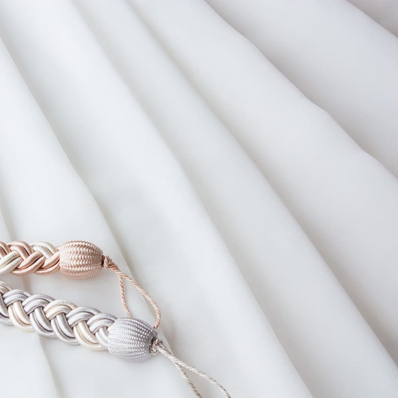 ベーシック感と上品な透明感 レースカーテン